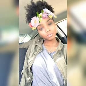 Meet your Posher, Amara